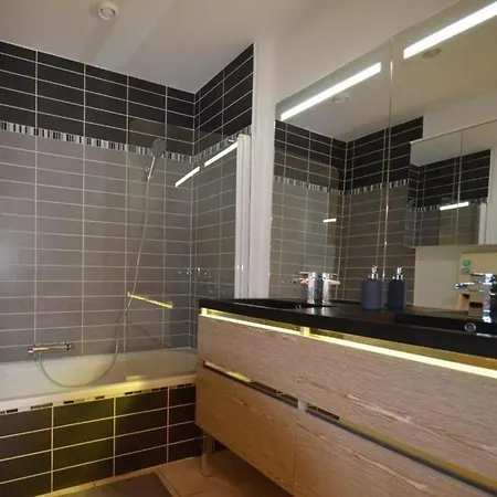 Apartamento Valescure Prestigious Residence, 3 Golf Courses, & Sea Saint-Raphaël