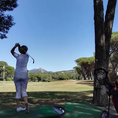 Apartamento Valescure Prestigious Residence, 3 Golf Courses, & Sea